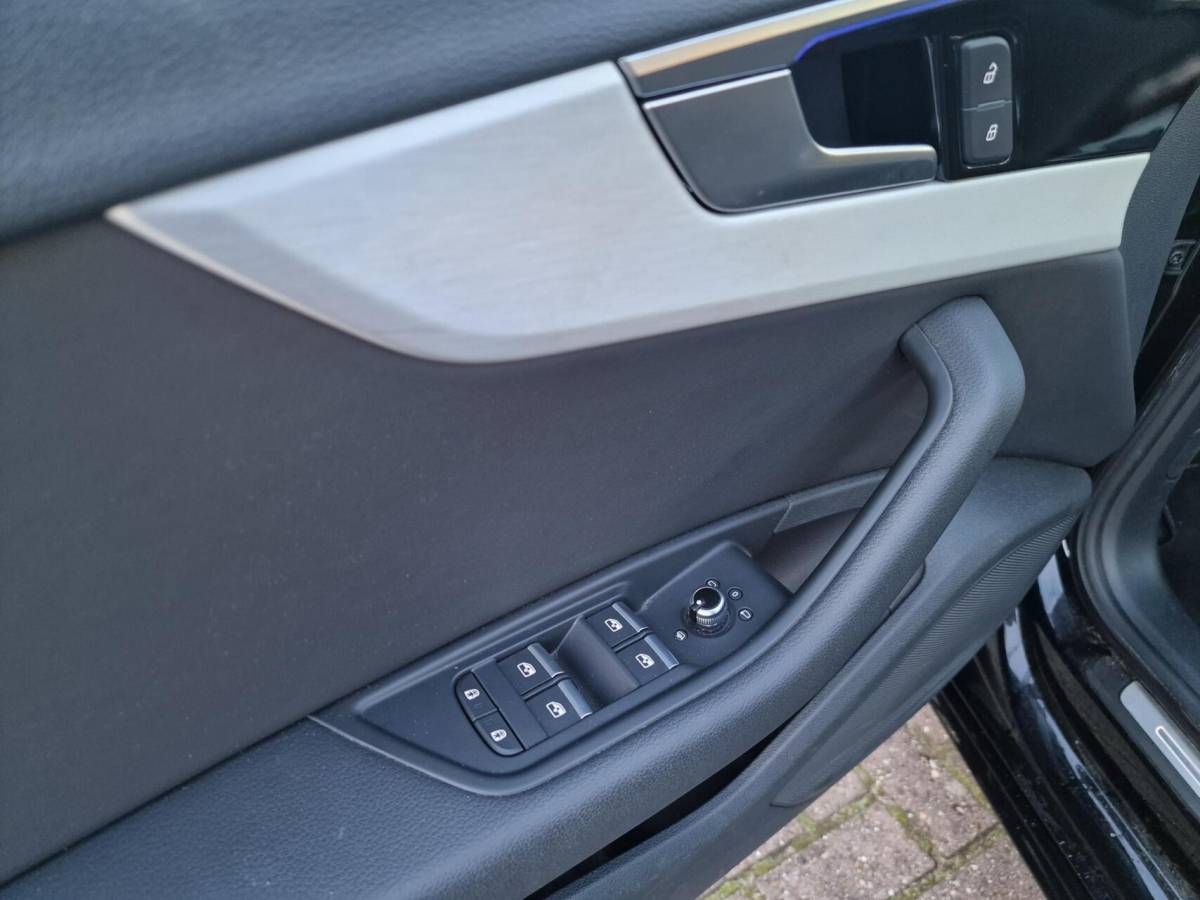 Audi A4 Audi A4 Avant 35 TFSI S edition|automaat|eerste-eigenaar|LED|S-line