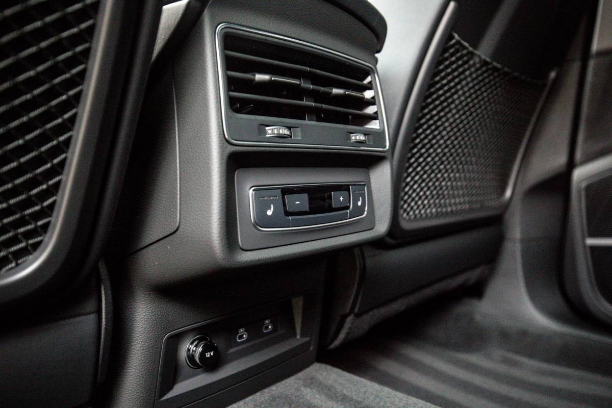 Audi Q8 Audi Q8 60 TFSI e Competition 490pk, Nardo, Full-options 2026