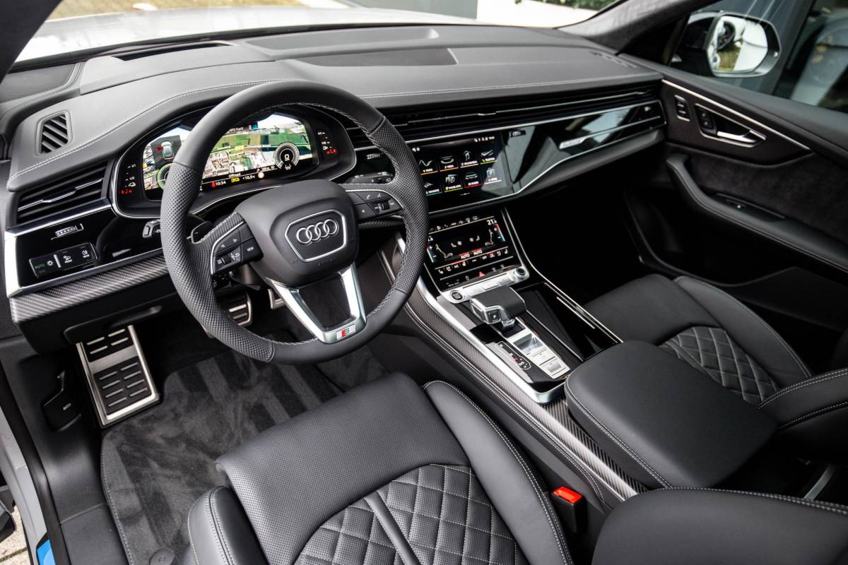 Audi Q8 Audi Q8 60 TFSI e Competition 490pk, Nardo, Full-options 2026