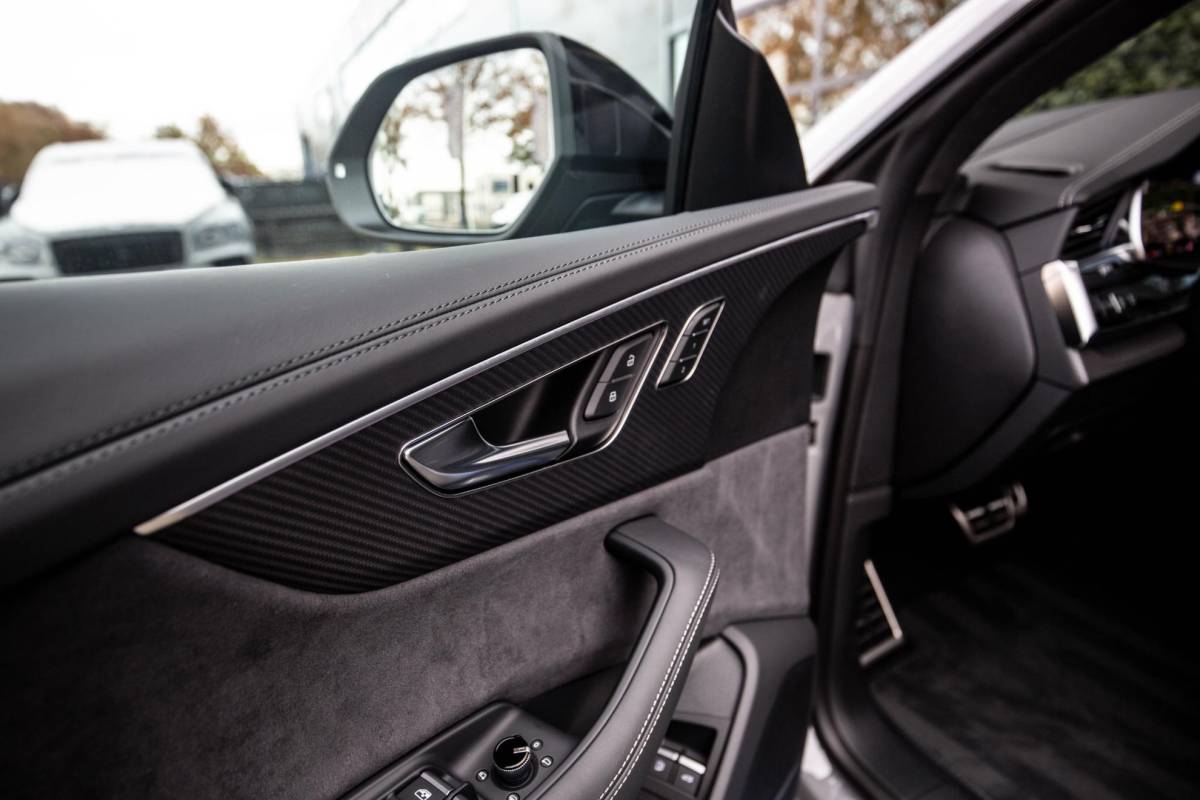 Audi Q8 Audi Q8 60 TFSI e Competition 490pk, Nardo, Full-options 2026
