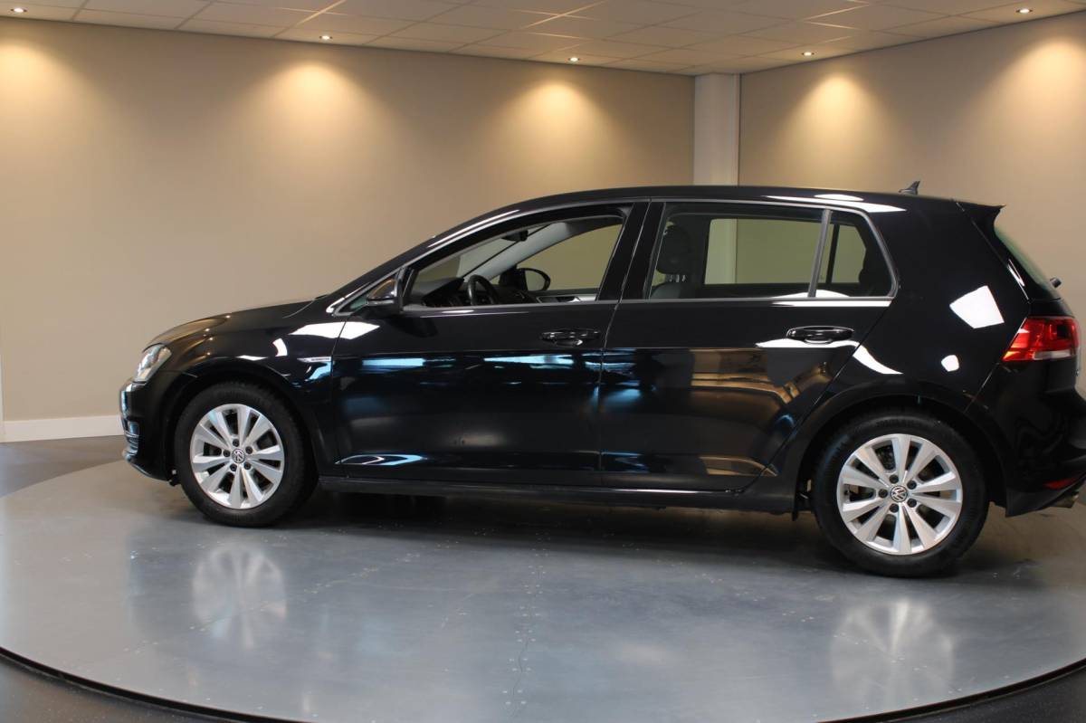 Volkswagen Golf Volkswagen Golf 1.0 TSI Comfortline *DSG Automaat* All-seasons|Cruise|Navi|PDC