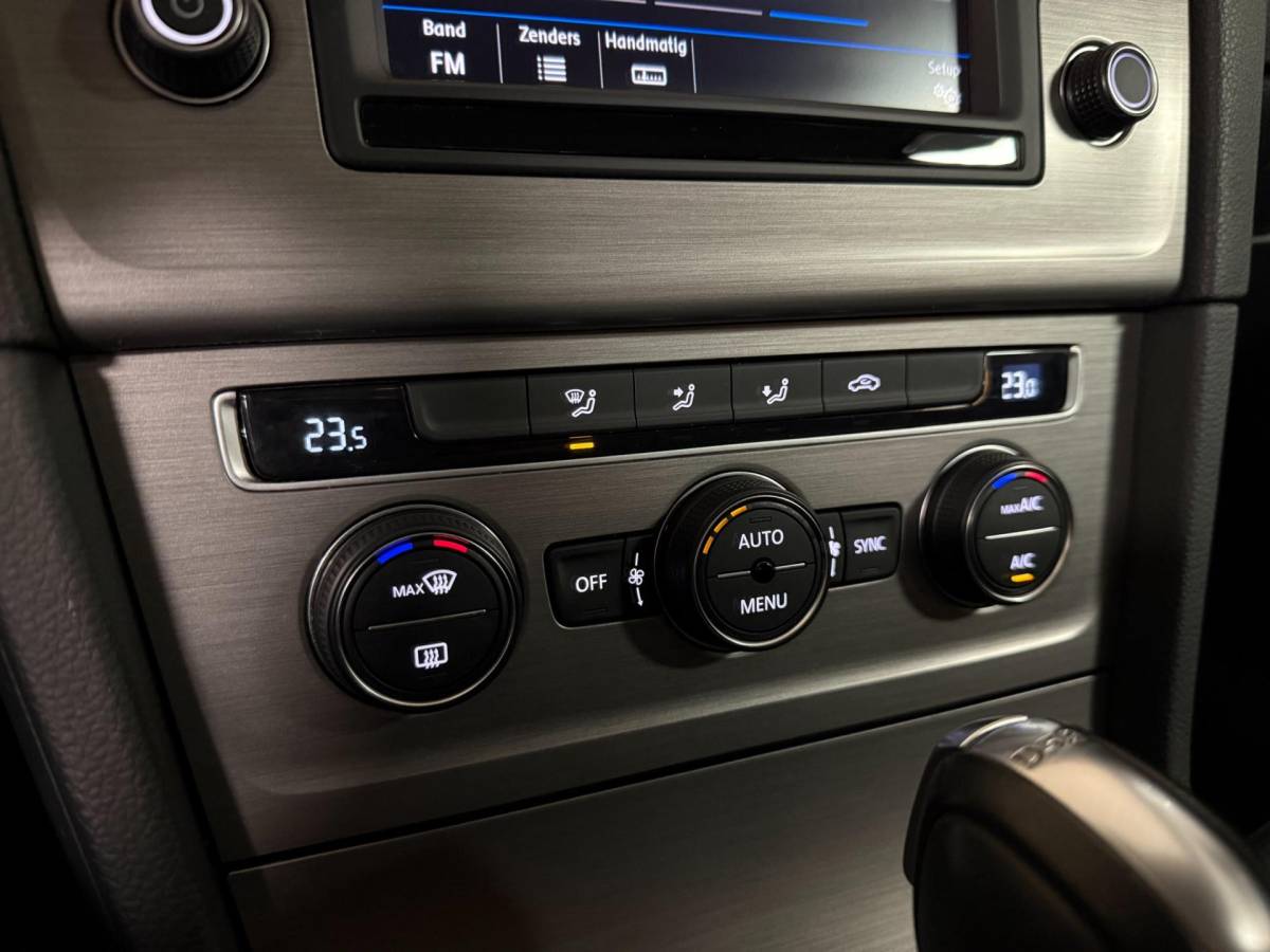 Volkswagen Golf Volkswagen Golf 1.0 TSI Comfortline *DSG Automaat* All-seasons|Cruise|Navi|PDC