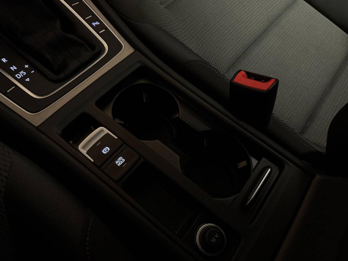 Volkswagen Golf Volkswagen Golf 1.0 TSI Comfortline *DSG Automaat* All-seasons|Cruise|Navi|PDC