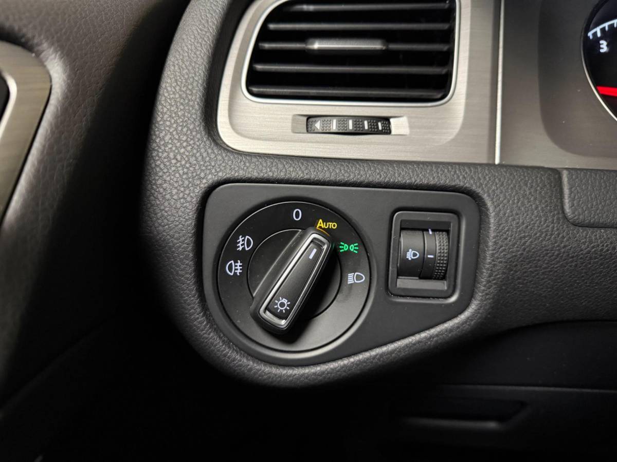 Volkswagen Golf Volkswagen Golf 1.0 TSI Comfortline *DSG Automaat* All-seasons|Cruise|Navi|PDC