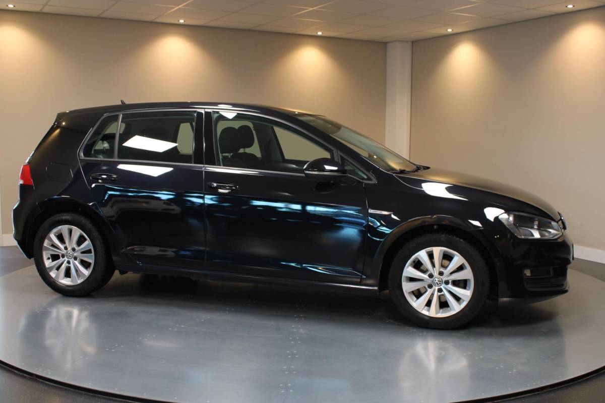 Volkswagen Golf Volkswagen Golf 1.0 TSI Comfortline *DSG Automaat* All-seasons|Cruise|Navi|PDC