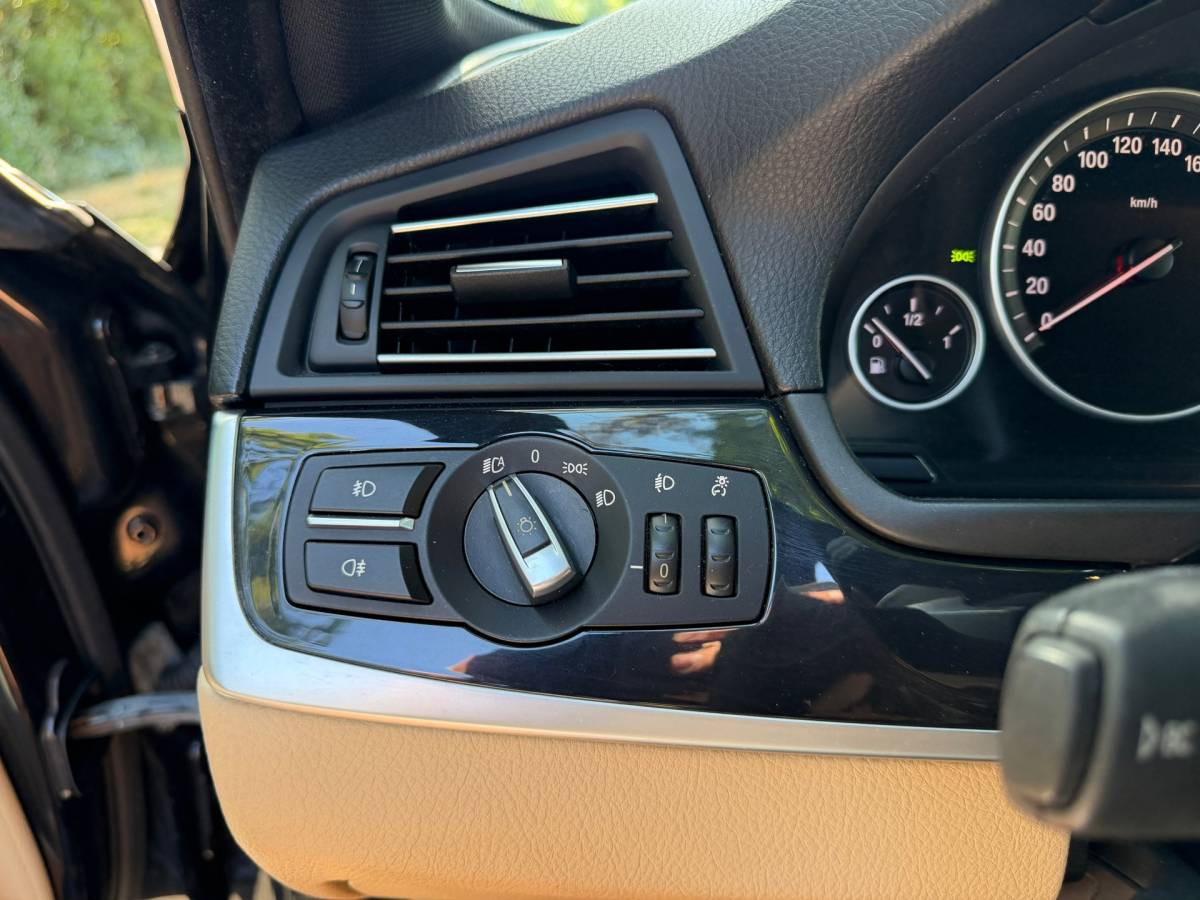 BMW 5 Serie BMW 5-serie 523i | Automaat + Cruise + Clima + Trekhaak Nu € 9.975,-!!!