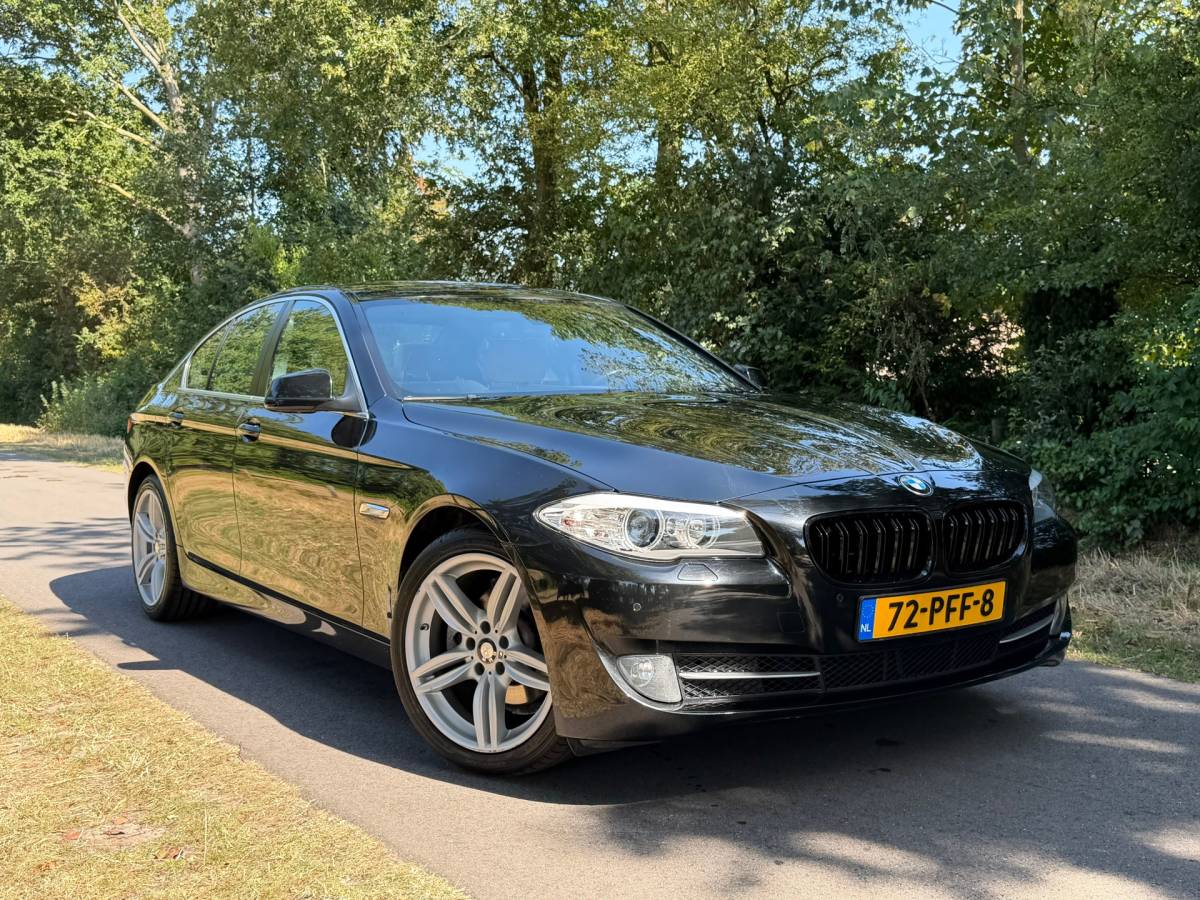 BMW 5 Serie BMW 5-serie 523i | Automaat + Cruise + Clima + Trekhaak Nu € 9.975,-!!!