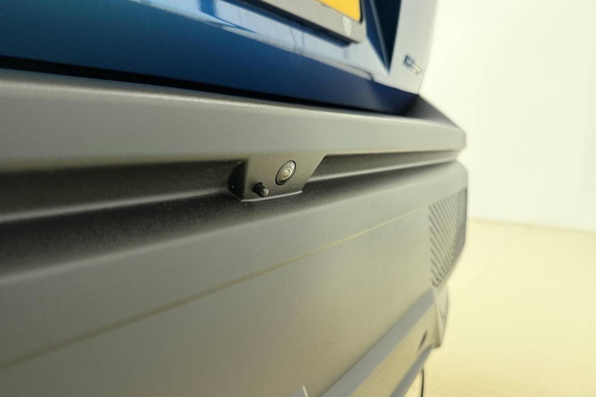Peugeot 408 Peugeot 408 1.6 HYbrid GT 225pk EAT8 First Edition | Adaptive Cruise Control | Matrix LED | Stoelverwarming | Verwarmd stuurwiel | Handsfree achterklep | Keyless Entry & Start | AGR Bestuurdersstoel | Camera | 20” ‘Monolithe’ velgen | 1e Eigenaar