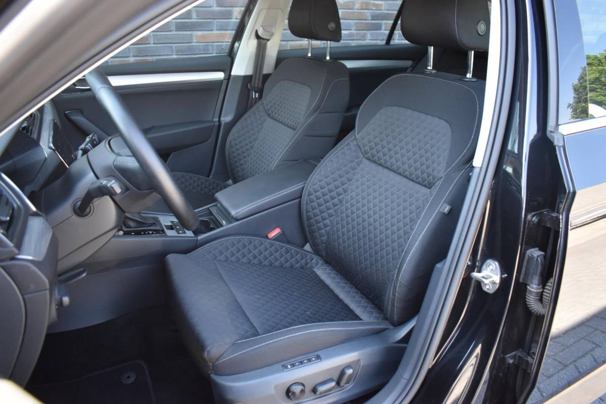 Škoda Superb Skoda Superb Combi 1.5 TSI 150PK ECC LMV NAVI CRUISE