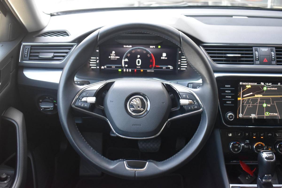 Škoda Superb Skoda Superb Combi 1.5 TSI 150PK ECC LMV NAVI CRUISE