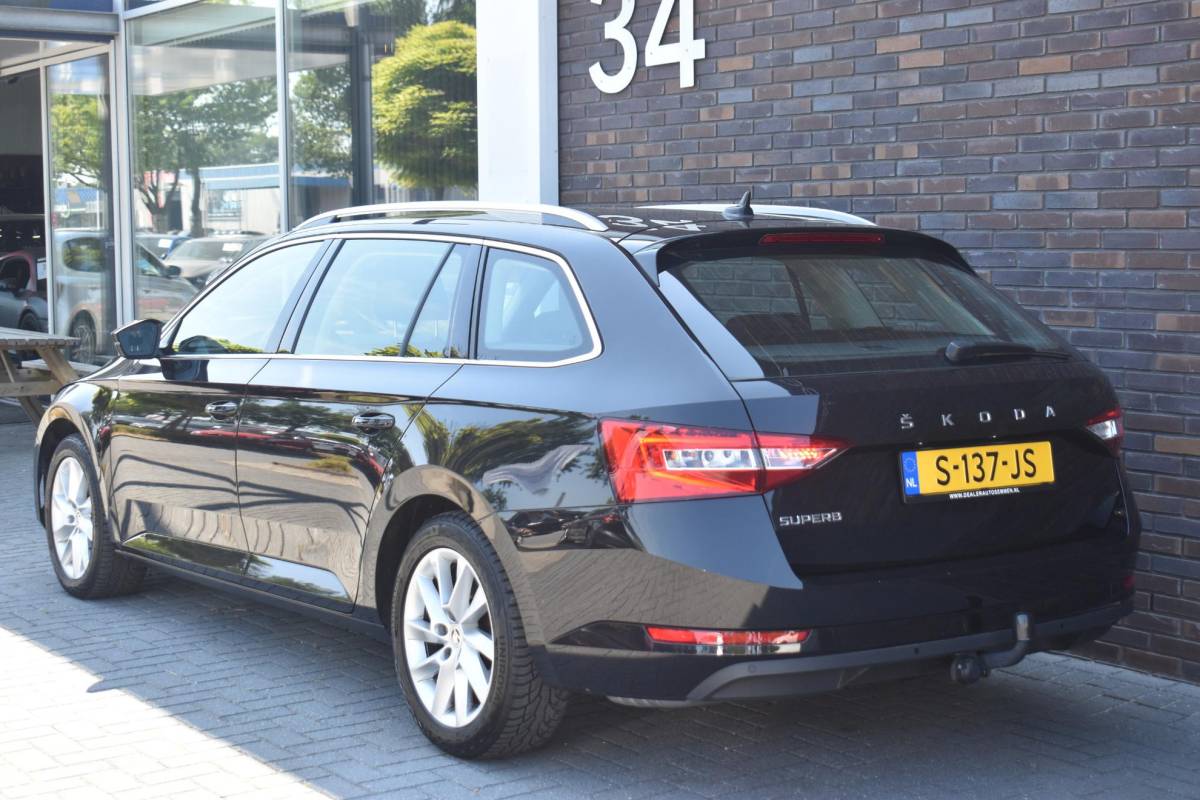 Škoda Superb Skoda Superb Combi 1.5 TSI 150PK ECC LMV NAVI CRUISE