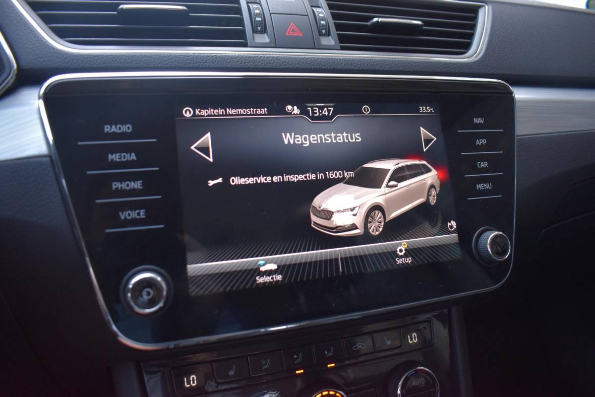 Škoda Superb Skoda Superb Combi 1.5 TSI 150PK ECC LMV NAVI CRUISE