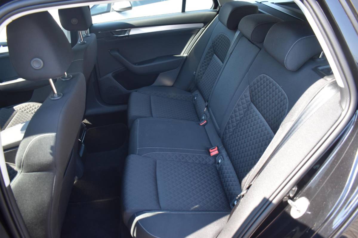 Škoda Superb Skoda Superb Combi 1.5 TSI 150PK ECC LMV NAVI CRUISE