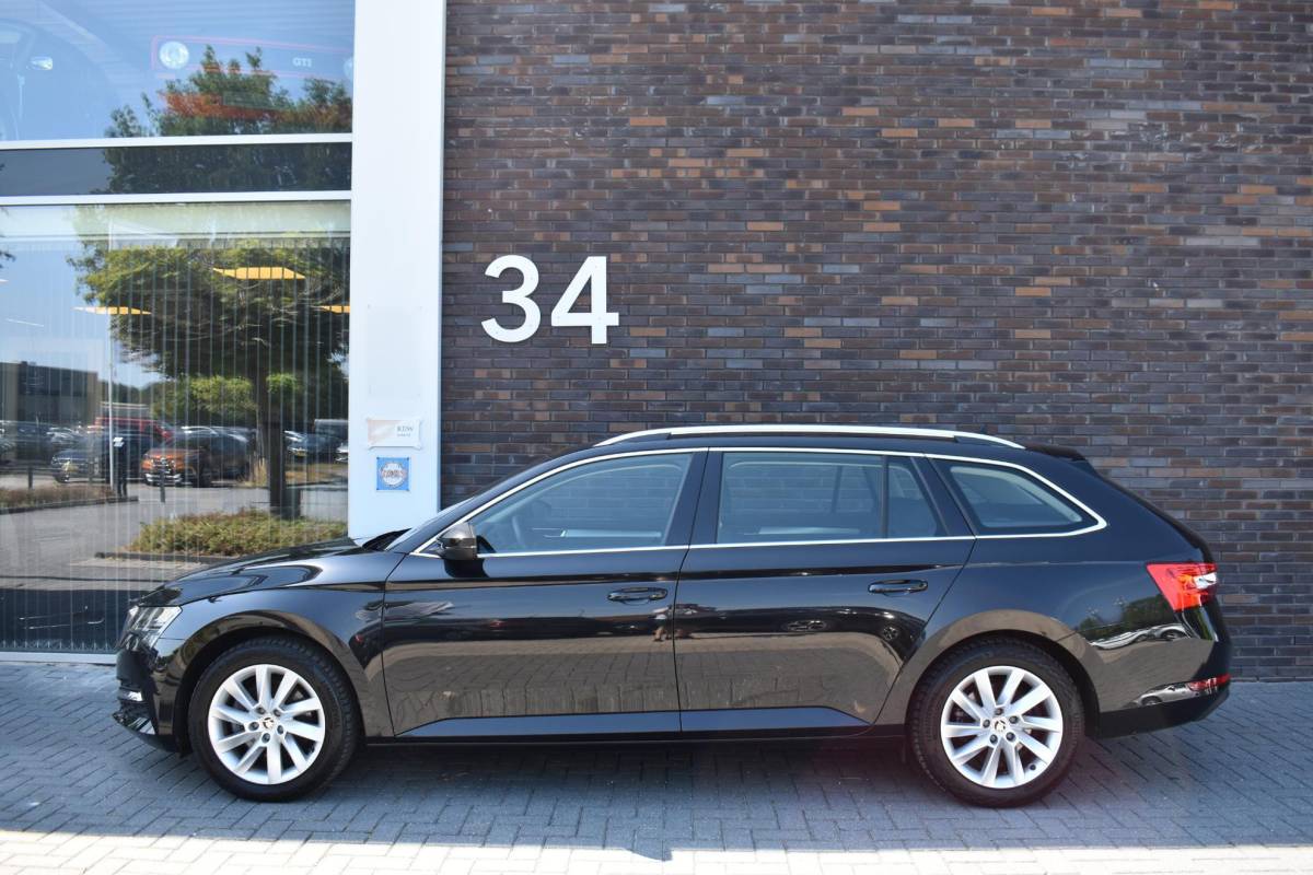 Škoda Superb Skoda Superb Combi 1.5 TSI 150PK ECC LMV NAVI CRUISE