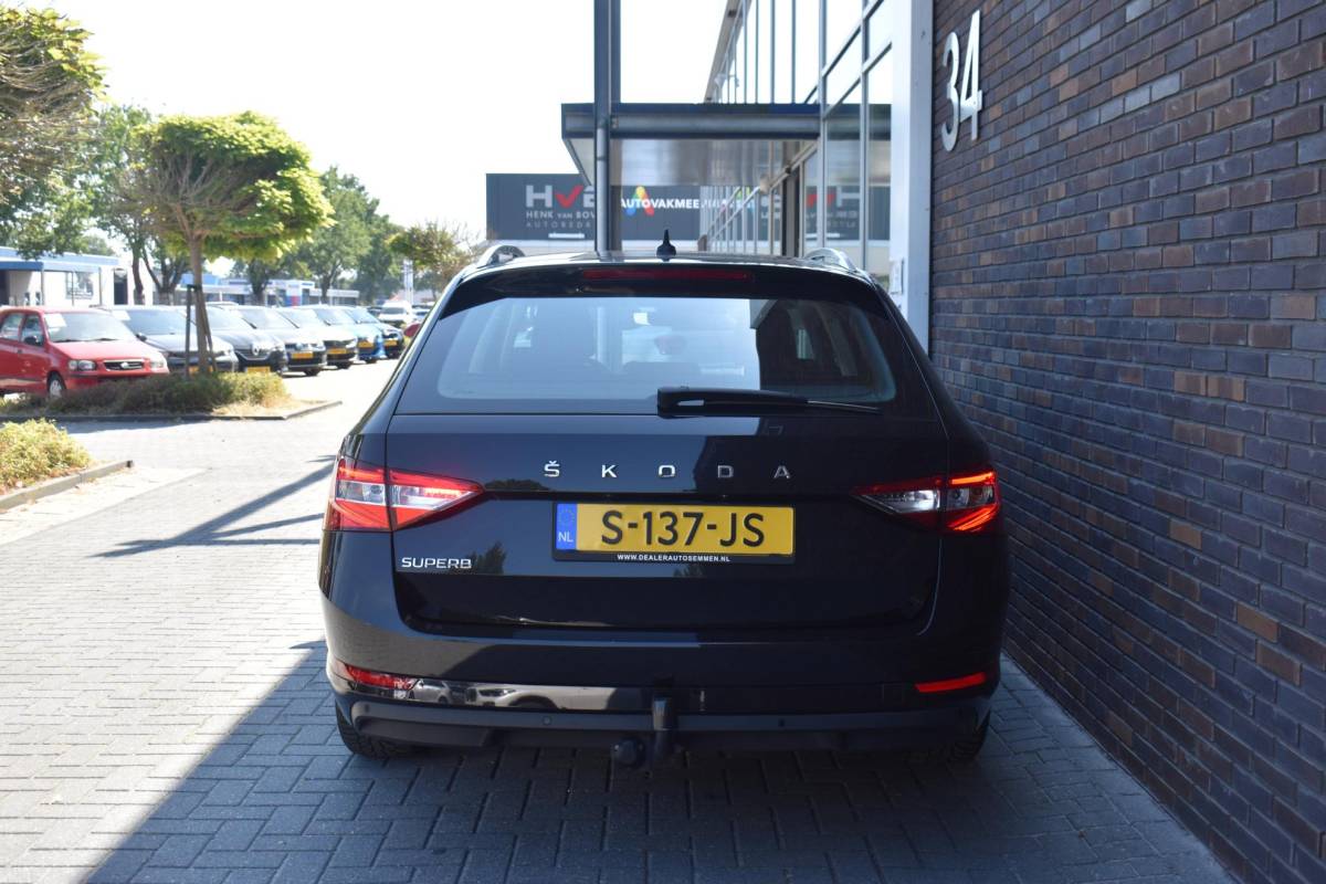 Škoda Superb Skoda Superb Combi 1.5 TSI 150PK ECC LMV NAVI CRUISE