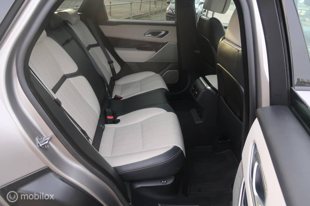 Land Rover Range Rover Velar Land Rover Range Rover Velar 3.0 V6 AWD R-Dynamic HSE