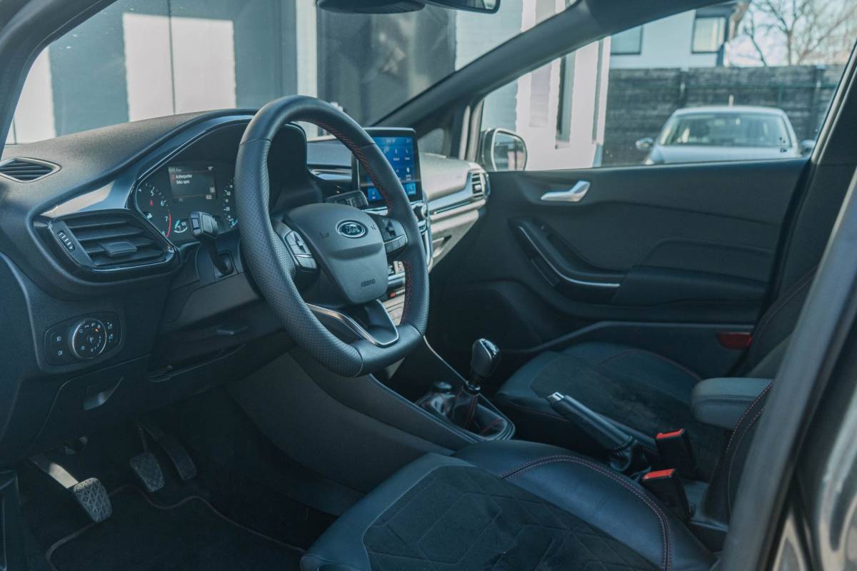 Ford Fiesta Ford FIESTA 1.0 EcoBoost Hybrid ST-Line X / 8.000 km!