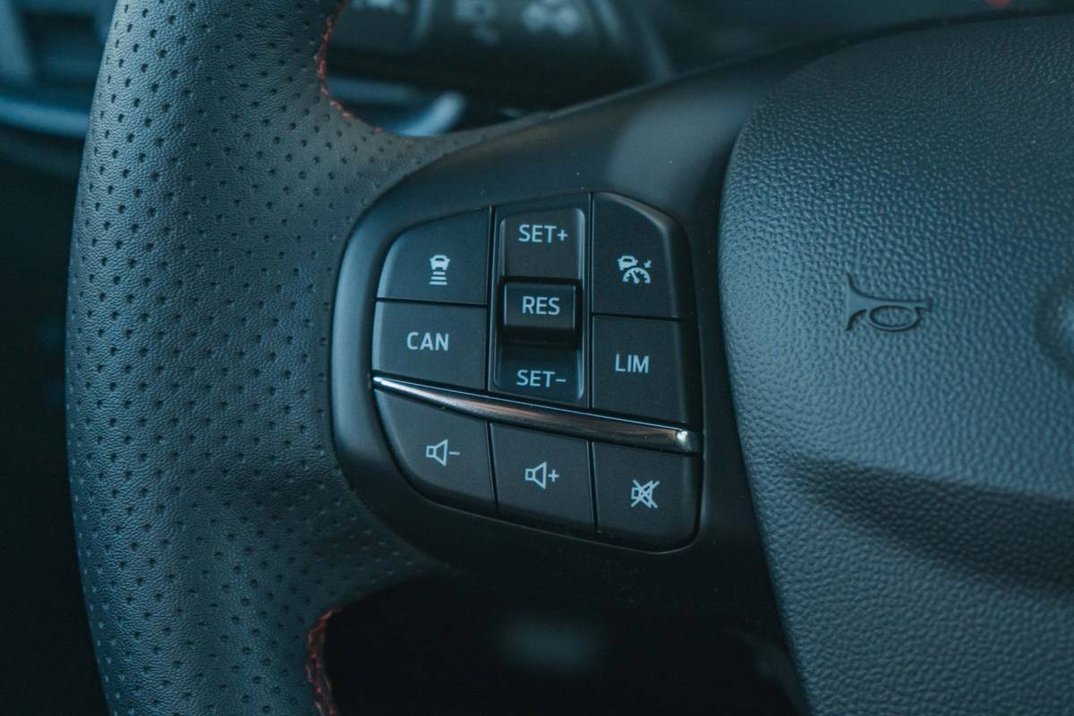 Ford Fiesta Ford FIESTA 1.0 EcoBoost Hybrid ST-Line X / 8.000 km!