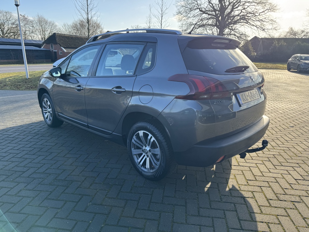 Peugeot 2008 Peugeot 2008 1.2 PureT. Blue Lion