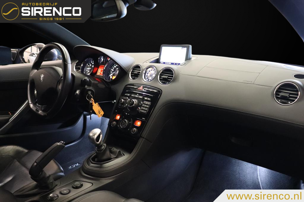 Peugeot RCZ Peugeot RCZ 1.6 200 pk Asphalt | lederen dash + stoelen met memory en stoelverwarming | bluetooth | climate & cruise control | navigatie