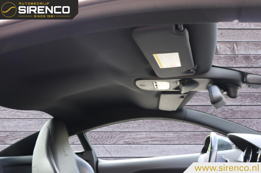 Peugeot RCZ Peugeot RCZ 1.6 200 pk Asphalt | lederen dash + stoelen met memory en stoelverwarming | bluetooth | climate & cruise control | navigatie
