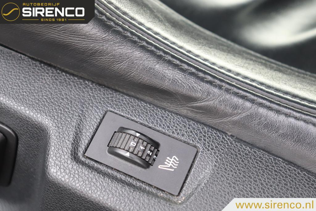 Peugeot RCZ Peugeot RCZ 1.6 200 pk Asphalt | lederen dash + stoelen met memory en stoelverwarming | bluetooth | climate & cruise control | navigatie
