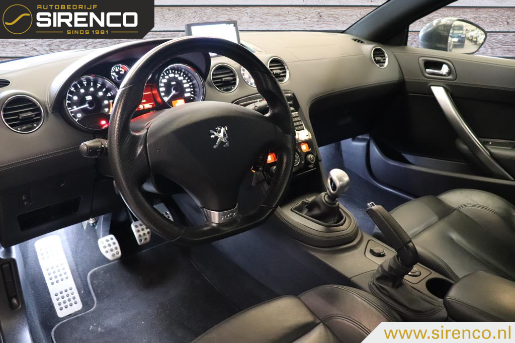Peugeot RCZ Peugeot RCZ 1.6 200 pk Asphalt | lederen dash + stoelen met memory en stoelverwarming | bluetooth | climate & cruise control | navigatie
