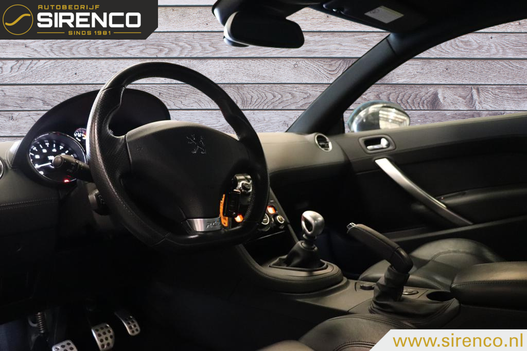 Peugeot RCZ Peugeot RCZ 1.6 200 pk Asphalt | lederen dash + stoelen met memory en stoelverwarming | bluetooth | climate & cruise control | navigatie