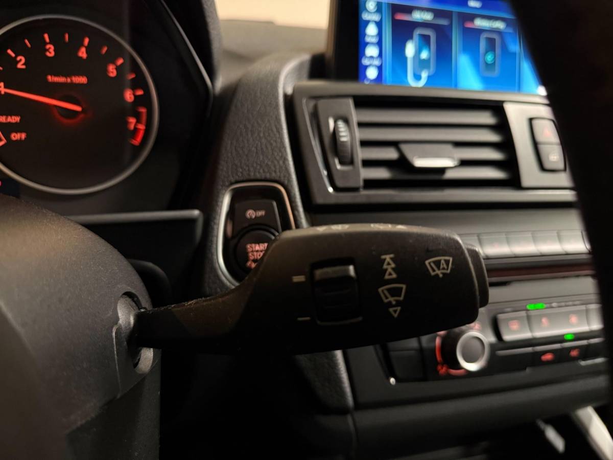 BMW 1 Serie BMW 1-serie 114i EDE Upgrade Edition *Carplay* All-seasons|Leer|Cruise