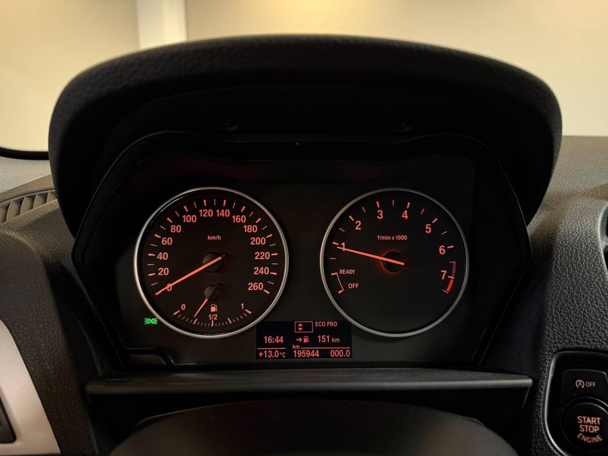 BMW 1 Serie BMW 1-serie 114i EDE Upgrade Edition *Carplay* All-seasons|Leer|Cruise
