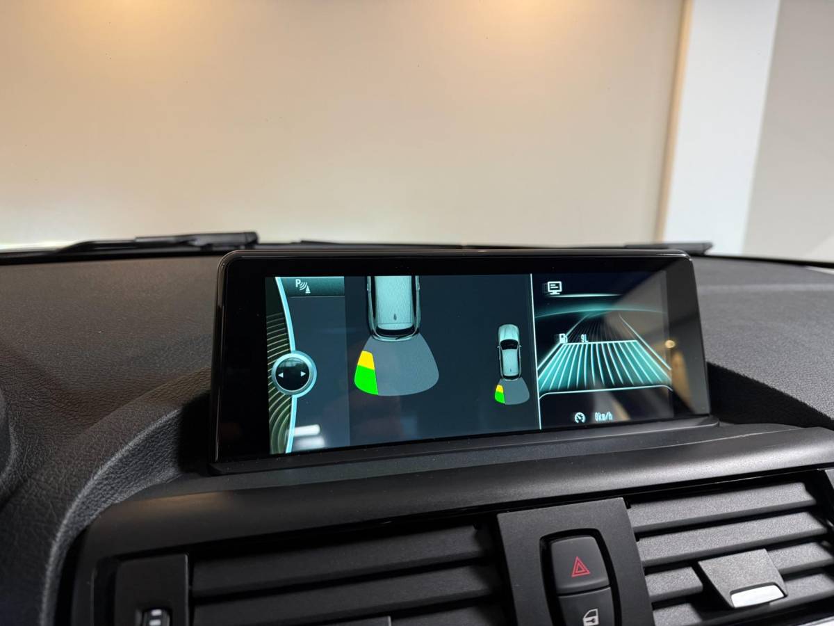 BMW 1 Serie BMW 1-serie 114i EDE Upgrade Edition *Carplay* All-seasons|Leer|Cruise