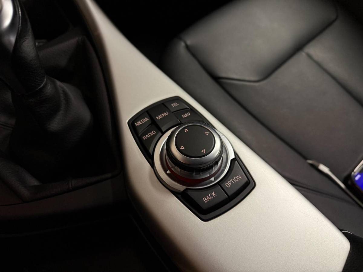 BMW 1 Serie BMW 1-serie 114i EDE Upgrade Edition *Carplay* All-seasons|Leer|Cruise
