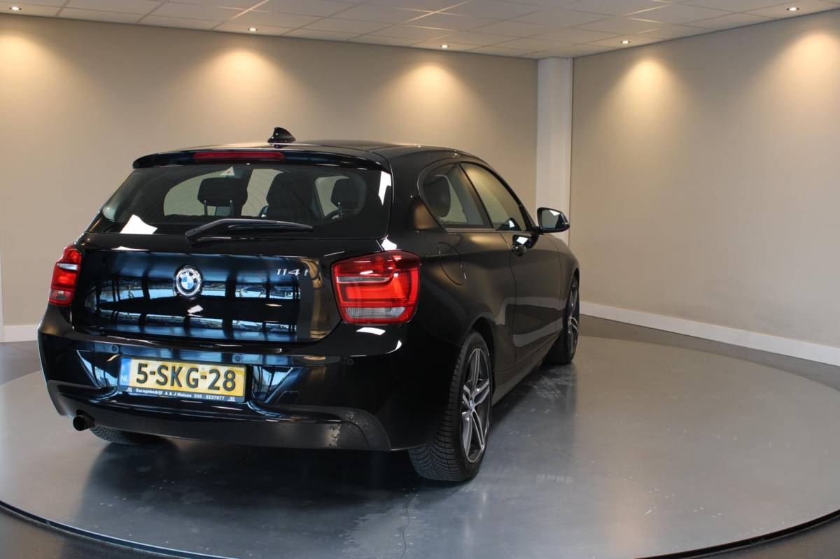 BMW 1 Serie BMW 1-serie 114i EDE Upgrade Edition *Carplay* All-seasons|Leer|Cruise