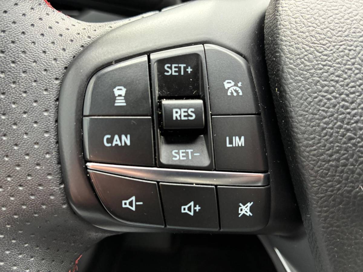 Ford Focus Ford Focus Wagon 1.0 EcoBoost 125 PK Hybrid ST Line | CARPLAY | NAVI | 32000 KM!!!