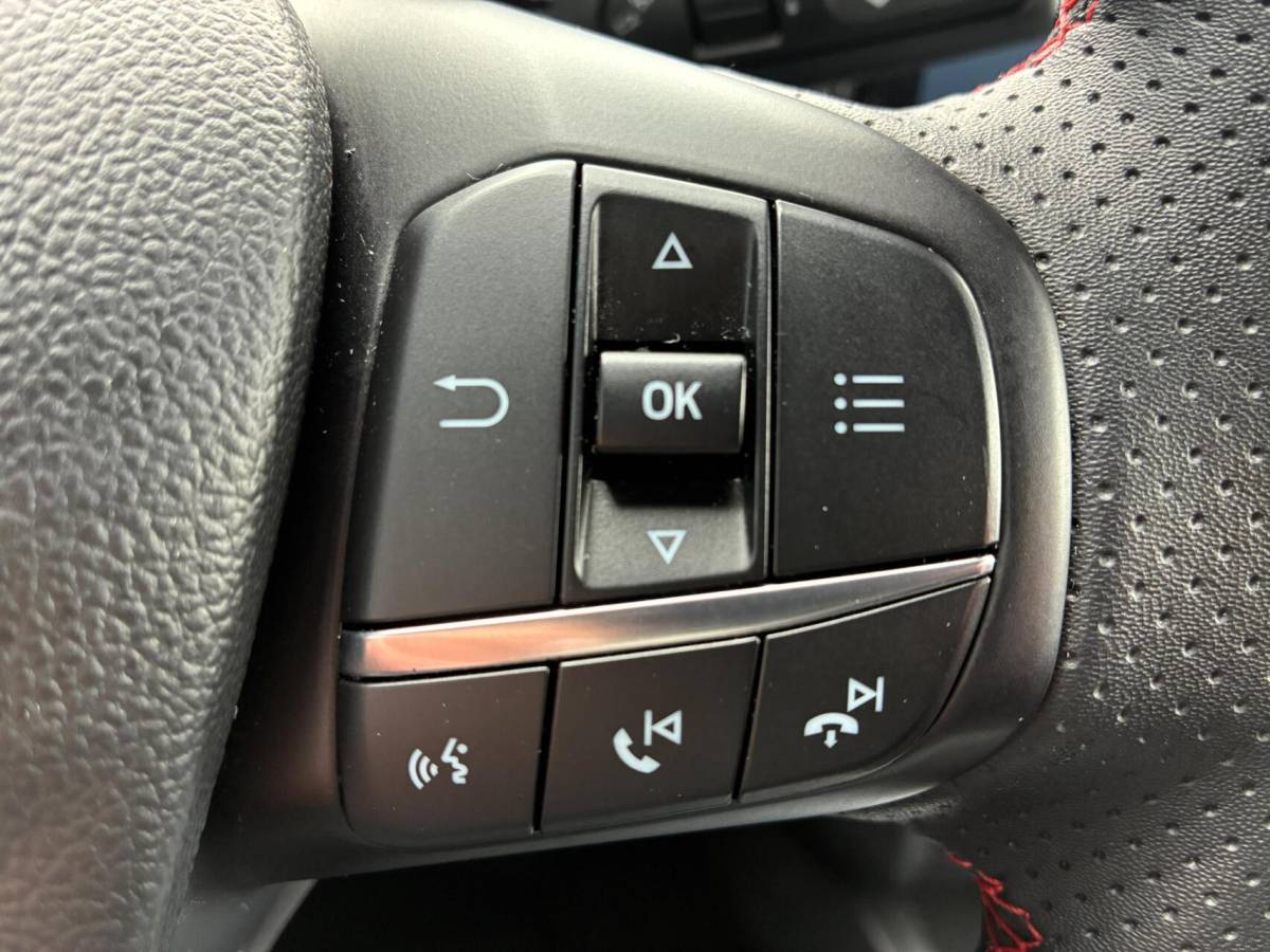 Ford Focus Ford Focus Wagon 1.0 EcoBoost 125 PK Hybrid ST Line | CARPLAY | NAVI | 32000 KM!!!