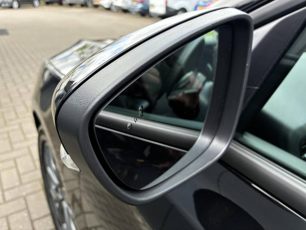 Ford Focus Ford Focus Wagon 1.0 EcoBoost 125 PK Hybrid ST Line | CARPLAY | NAVI | 32000 KM!!!