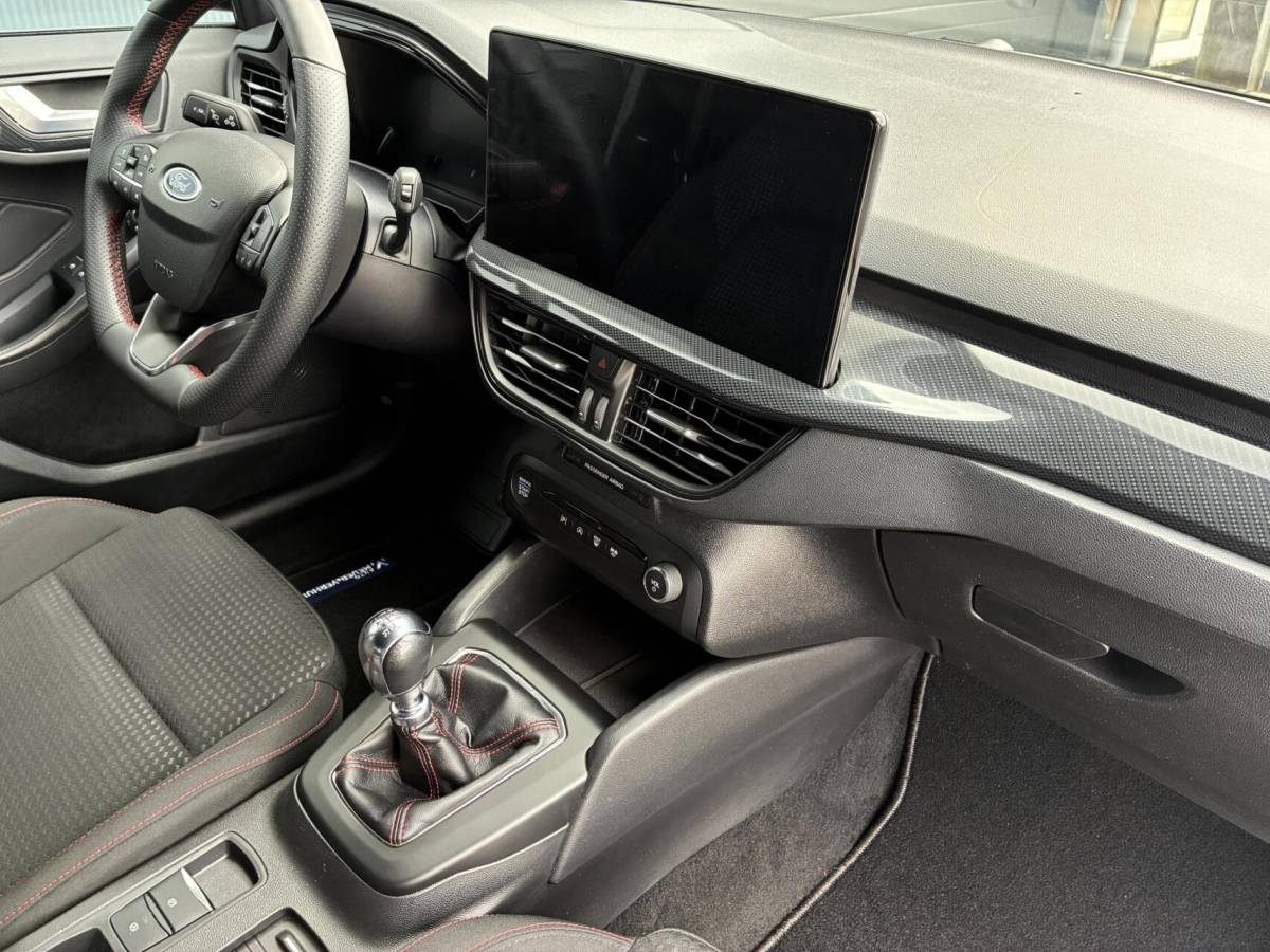 Ford Focus Ford Focus Wagon 1.0 EcoBoost 125 PK Hybrid ST Line | CARPLAY | NAVI | 32000 KM!!!