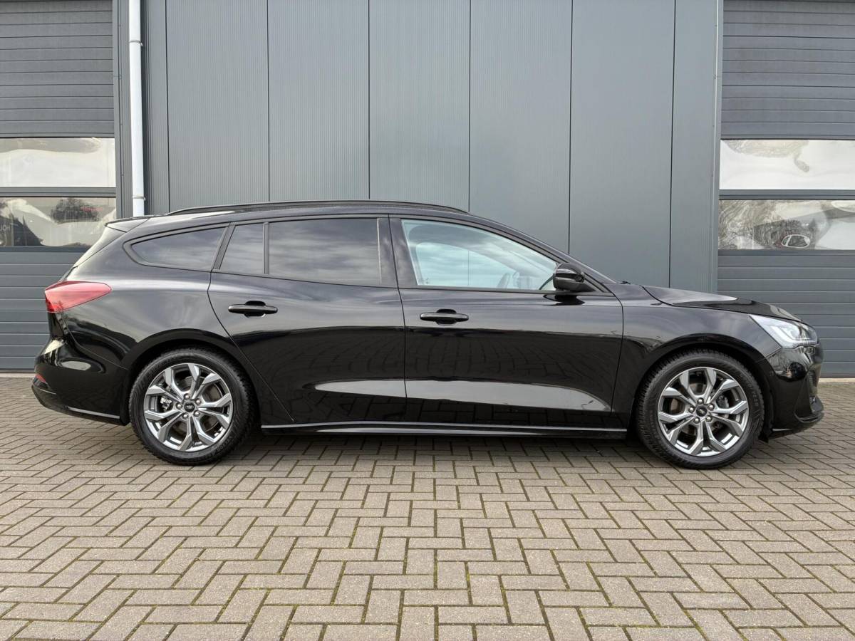 Ford Focus Ford Focus Wagon 1.0 EcoBoost 125 PK Hybrid ST Line | CARPLAY | NAVI | 32000 KM!!!