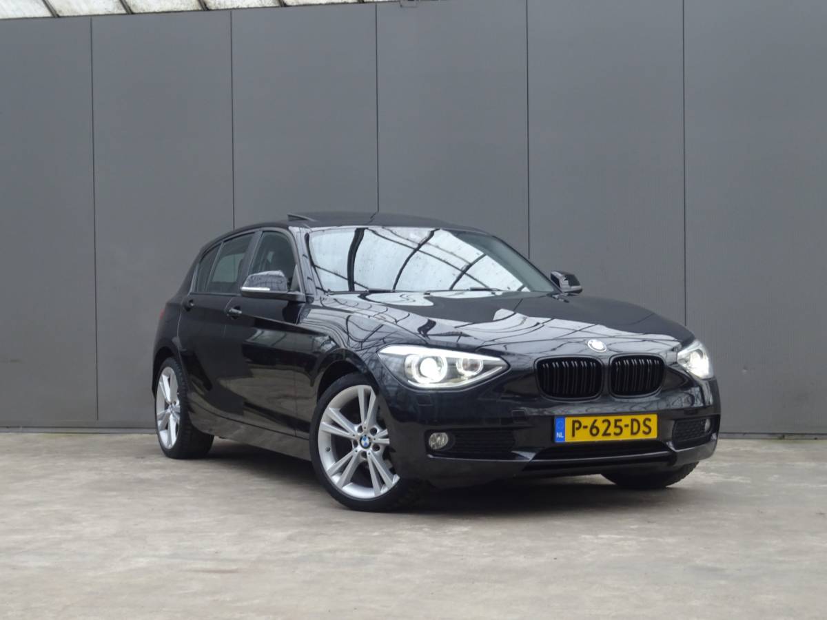 BMW 1 Serie BMW 1-serie 116i Limited Edition * OPEN DAK * PDC * GR NAVIGATIE !!