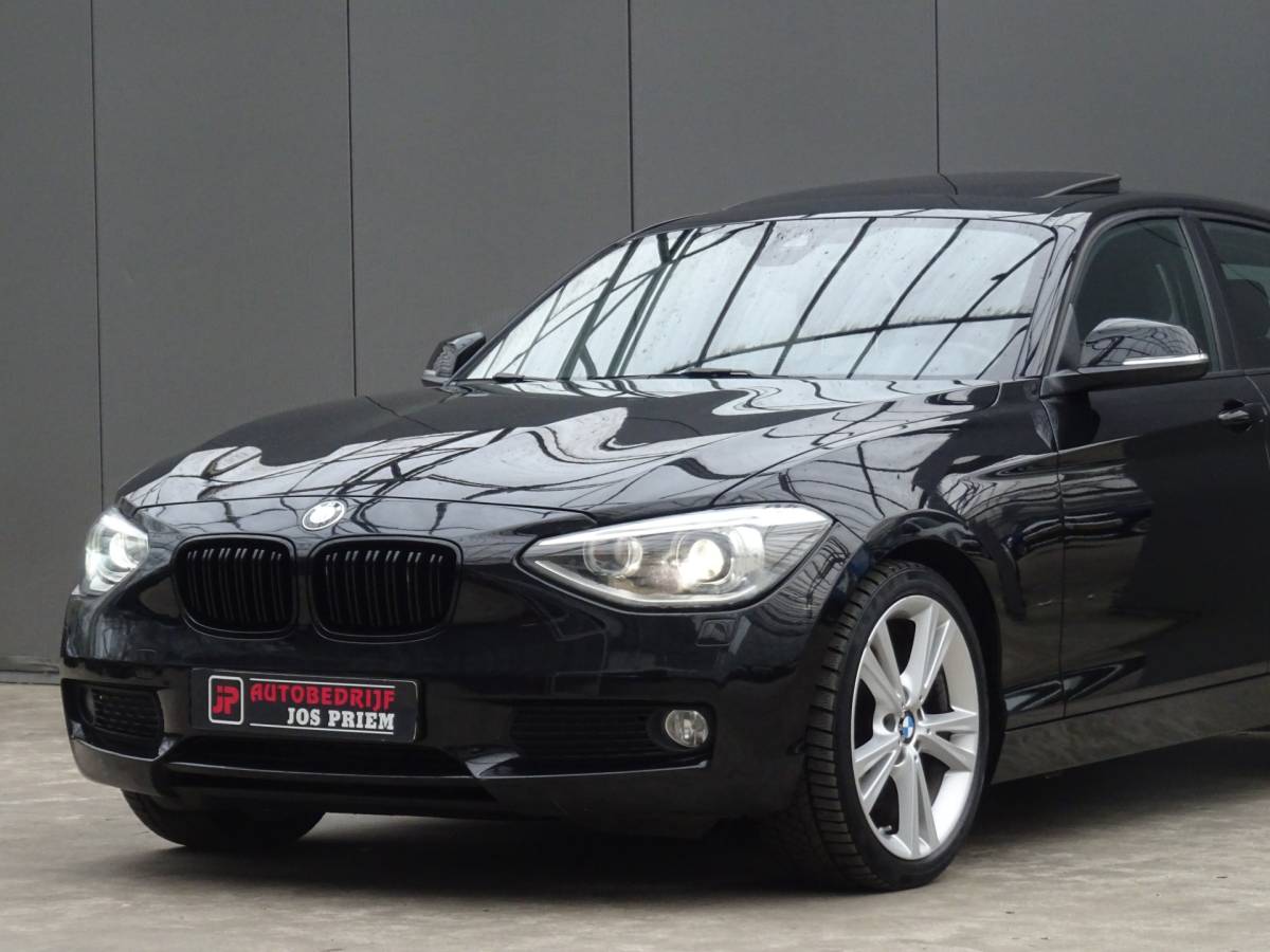 BMW 1 Serie BMW 1-serie 116i Limited Edition * OPEN DAK * PDC * GR NAVIGATIE !!