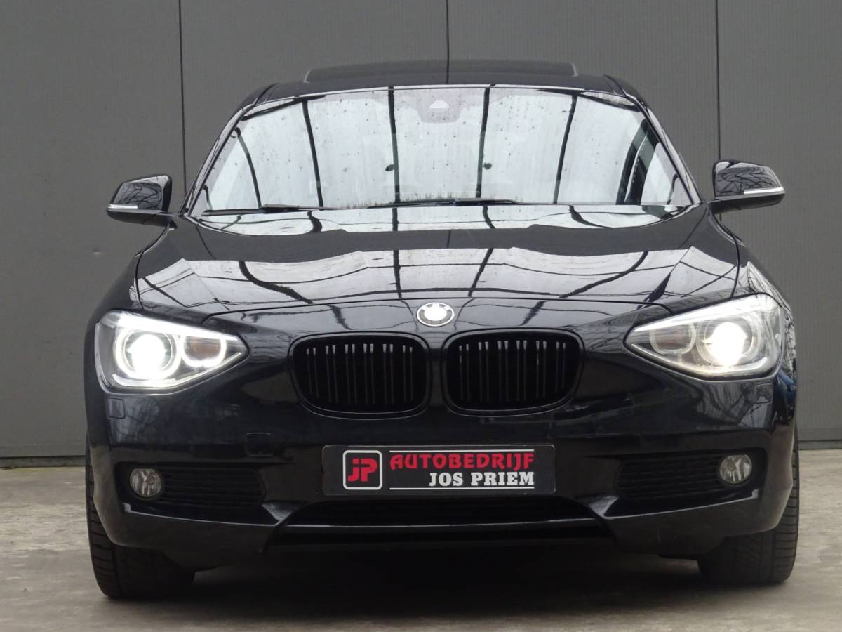 BMW 1 Serie BMW 1-serie 116i Limited Edition * OPEN DAK * PDC * GR NAVIGATIE !!
