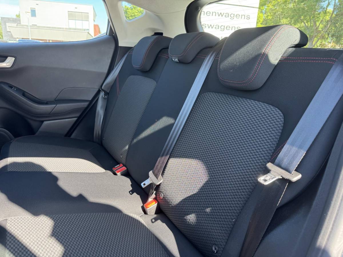Ford Fiesta Ford Fiesta 1.0 EcoBoost ST-Line 100pk Automaat | Cruise control | Apple Carplay / Android Auto | Parkeersensoren achter | 17 inch lichtmetaal