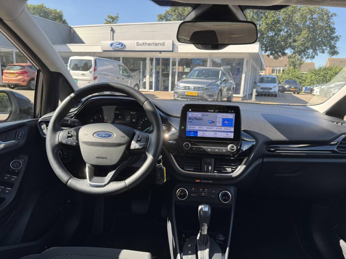 Ford Fiesta Ford Fiesta 1.0 EcoBoost ST-Line 100pk Automaat | Cruise control | Apple Carplay / Android Auto | Parkeersensoren achter | 17 inch lichtmetaal