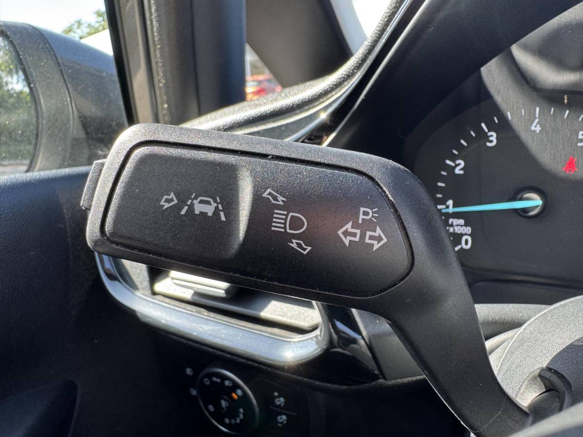 Ford Fiesta Ford Fiesta 1.0 EcoBoost ST-Line 100pk Automaat | Cruise control | Apple Carplay / Android Auto | Parkeersensoren achter | 17 inch lichtmetaal