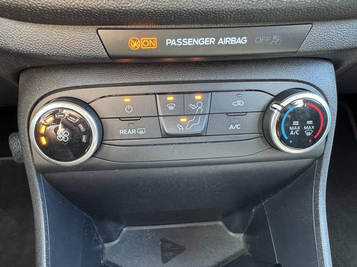 Ford Fiesta Ford Fiesta 1.0 EcoBoost ST-Line 100pk Automaat | Cruise control | Apple Carplay / Android Auto | Parkeersensoren achter | 17 inch lichtmetaal