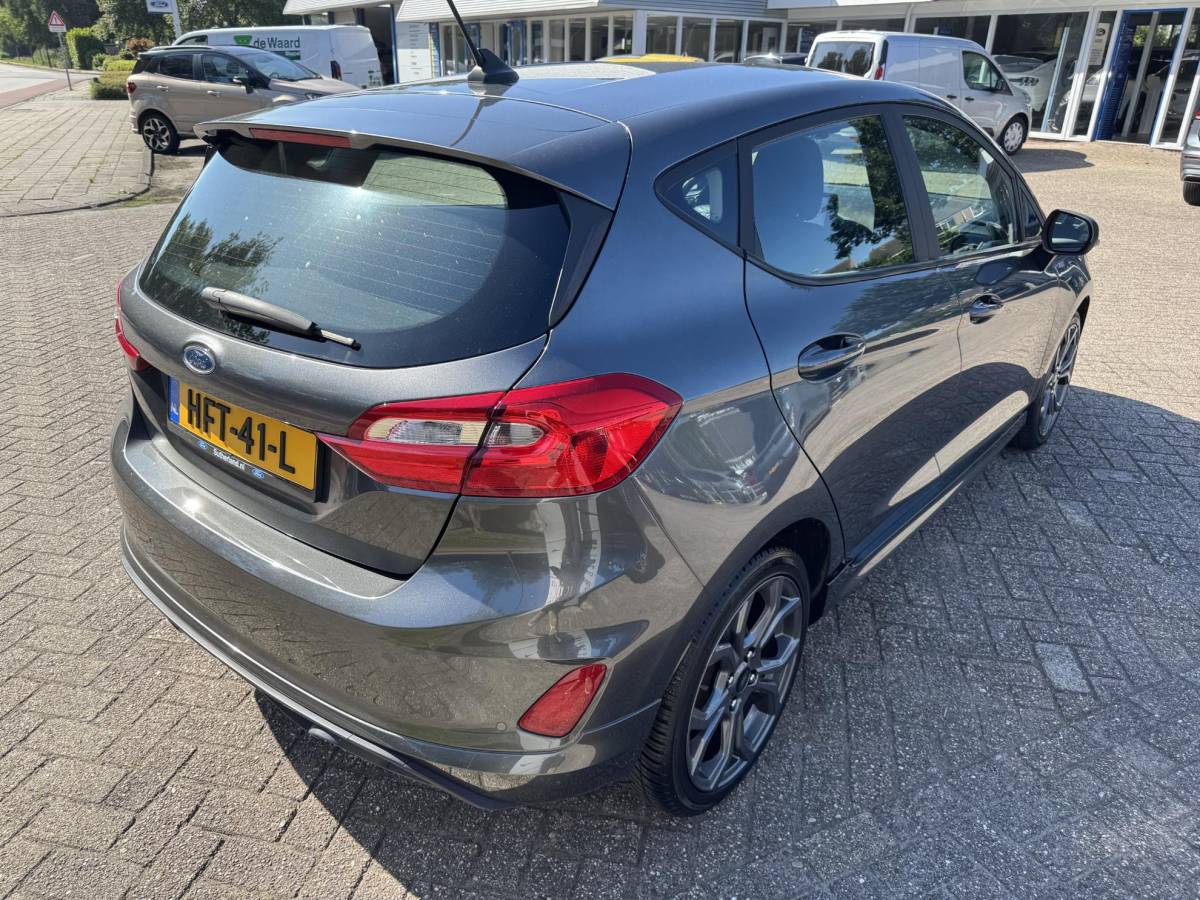 Ford Fiesta Ford Fiesta 1.0 EcoBoost ST-Line 100pk Automaat | Cruise control | Apple Carplay / Android Auto | Parkeersensoren achter | 17 inch lichtmetaal