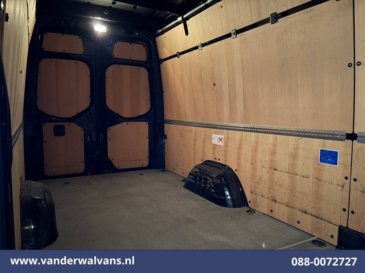 Mercedes-Benz Sprinter Mercedes-Benz Sprinter 317 CDI 170pk L3H2 Euro6 Airco | Camera | Apple Carplay | Cruisecontrol Android Auto, Chauffeursstoel, Stoelverwarming, 270 Graden Achterdeuren, Bijrijdersbank