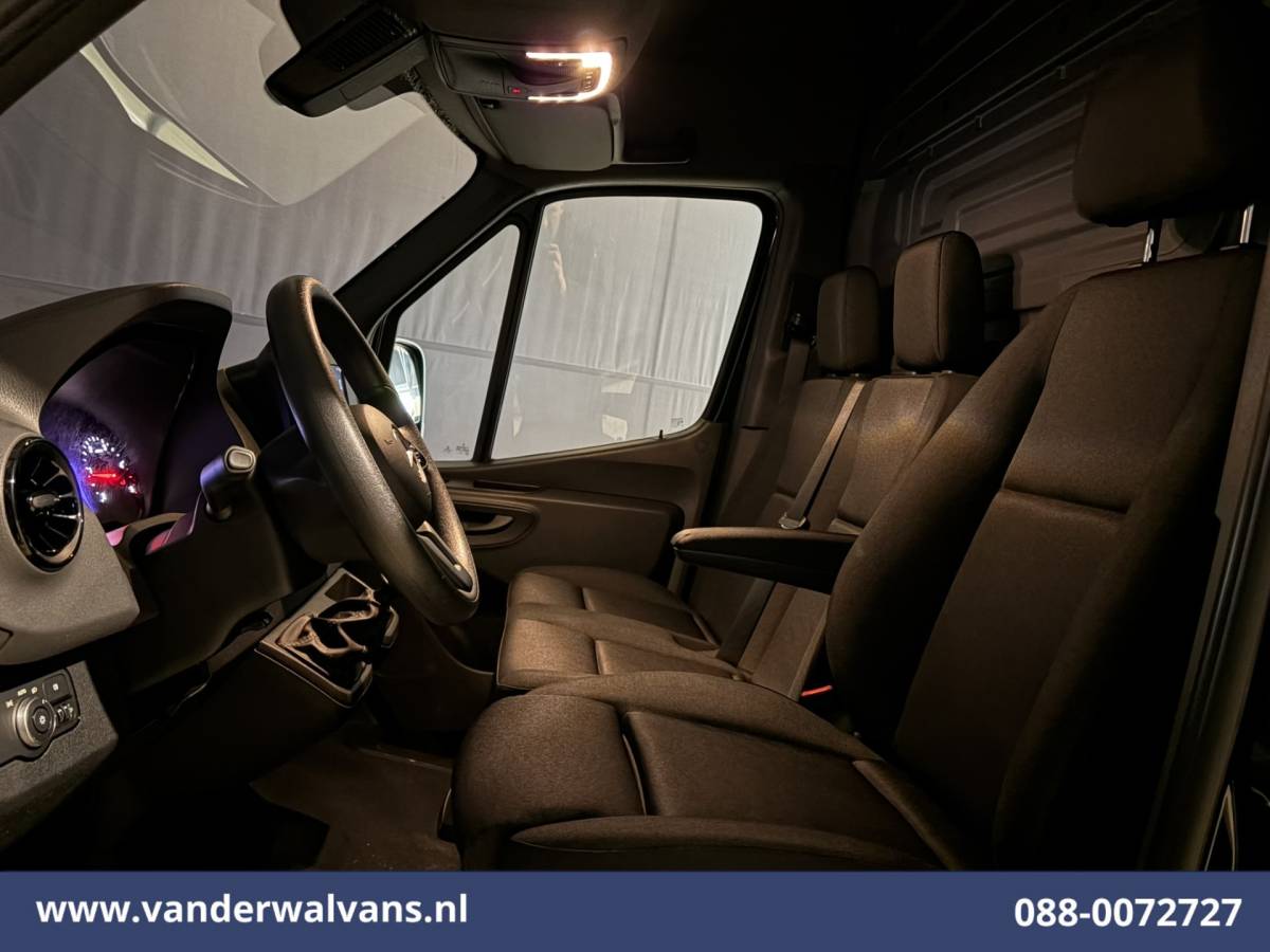 Mercedes-Benz Sprinter Mercedes-Benz Sprinter 317 CDI 170pk L3H2 Euro6 Airco | Camera | Apple Carplay | Cruisecontrol Android Auto, Chauffeursstoel, Stoelverwarming, 270 Graden Achterdeuren, Bijrijdersbank