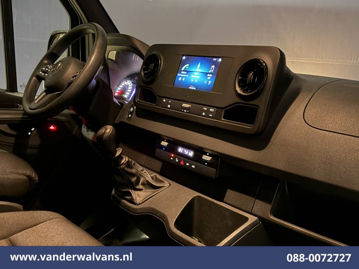 Mercedes-Benz Sprinter Mercedes-Benz Sprinter 317 CDI 170pk L3H2 Euro6 Airco | Camera | Apple Carplay | Cruisecontrol Android Auto, Chauffeursstoel, Stoelverwarming, 270 Graden Achterdeuren, Bijrijdersbank