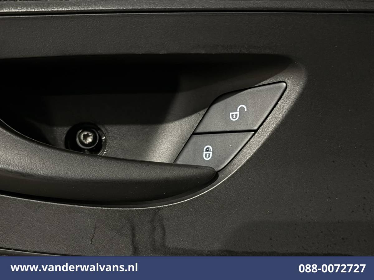 Mercedes-Benz Sprinter Mercedes-Benz Sprinter 317 CDI 170pk L3H2 Euro6 Airco | Camera | Apple Carplay | Cruisecontrol Android Auto, Chauffeursstoel, Stoelverwarming, 270 Graden Achterdeuren, Bijrijdersbank